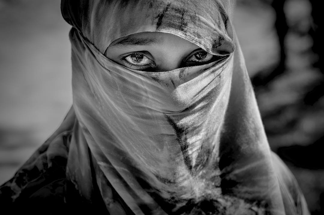 This is Jasmina. She’s 20 years old, and lost her husband when Myanmar military attacked her village on the 30. August this year. As they ran out the house her husband was shot twice from gun fire, and her brother also. She helped them up and with the help of other people they fled to Bangladesh which took them 3 days crossing high mountains and muddy terrain. Her brother died on the way and her husband died 1 hour after they reached safety in Bangladesh. He is now buried next to the worlds largest refugee camp Kutupalong in southern Bangladesh, on a small hill where Jasmina cannot go as a woman, in a country she doesn’t know, and in 1 month she will give birth to their second child.
I’ve only been here 2,5 days now, and have yet to meet someone without this type of horrible story.
So if you’re sitting at home, go donate to any NGO who’s out here. BRAC, UNICEF, MOAS etc. its needed beyond anything I’ve ever seen. Why? The more the NGOs have for this crisis, the less pressure it puts on the Bangladesh government to quick fix this by once again sending the Rohingyas home to uncertainty and further apartheid and violence. This needs time to get done right